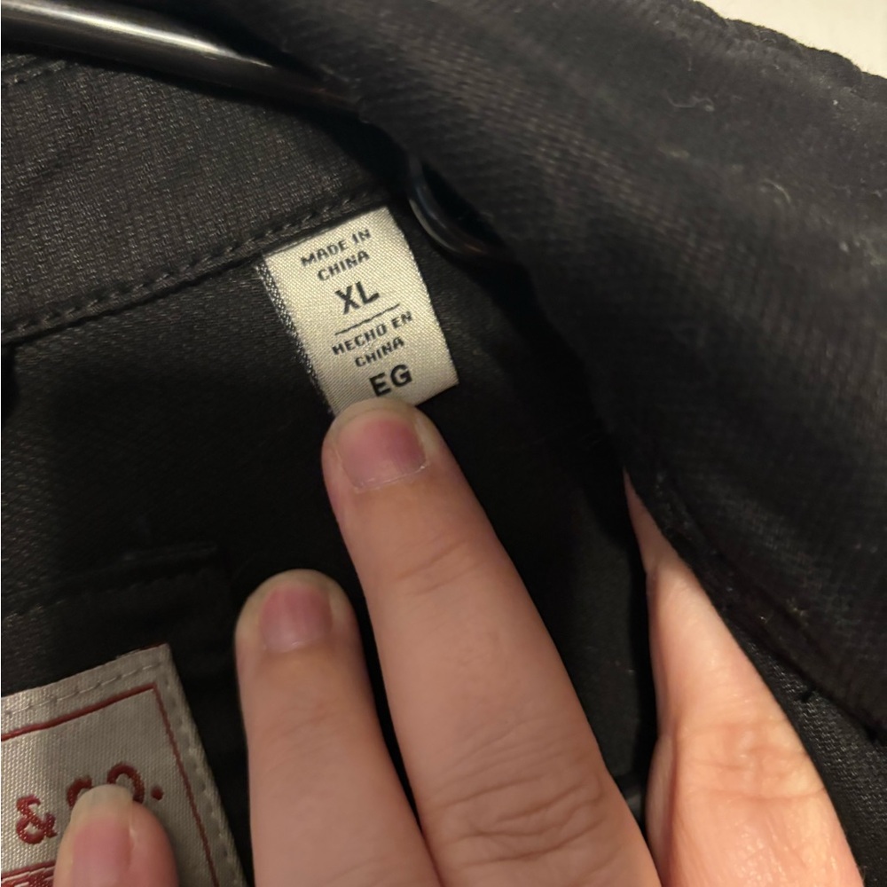 Levi's Black Jean Jacket With Buttoned Pockets - image 4